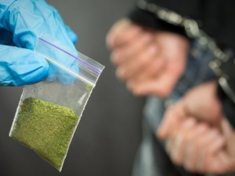 Narkotikə görə daha 2 nəfər tutuldu 