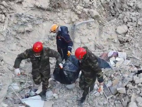 FHN-in xilasediciləri 780 nəfərin cəsədini çıxardı - VİDEO+FOTOLAR