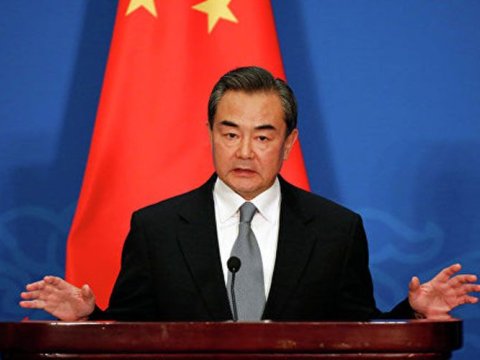 Çinin baş diplomatı Moskvaya gəldi - Ukraynaya görə