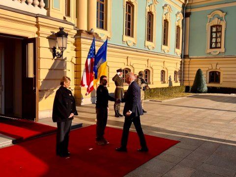 Bayden Kiyev səfəri ilə ABŞ tarixində ilkə imza atdı