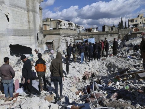 Zəlzələdən sonra 4 nəfər ürəktutmasından öldü