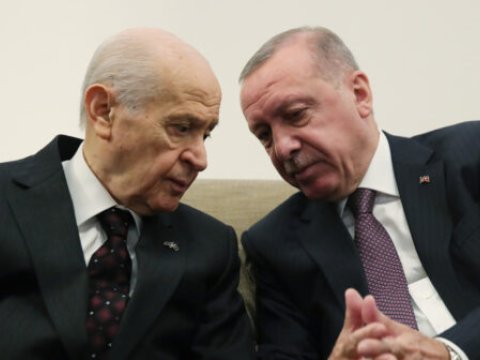 Ərdoğan və Bağçalı zəlzələni belə hiss etdi - VİDEO