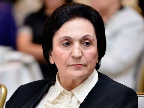 Ölkədən qaçdığı deyilən sabiq rektor: “Aydan arı, sudan duruyam”