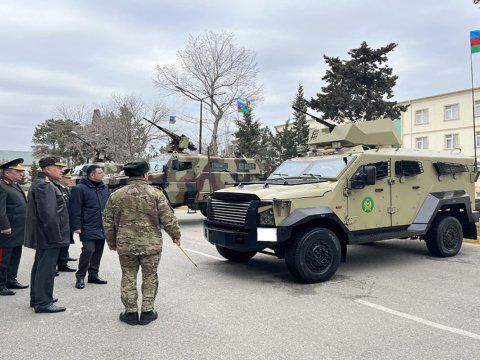 Gürcü komandan hərbi hissələri ziyarət etdi - FOTO