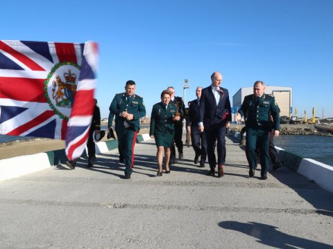 Britaniyalı nazir DSX generalı ilə GÖRÜŞDÜ