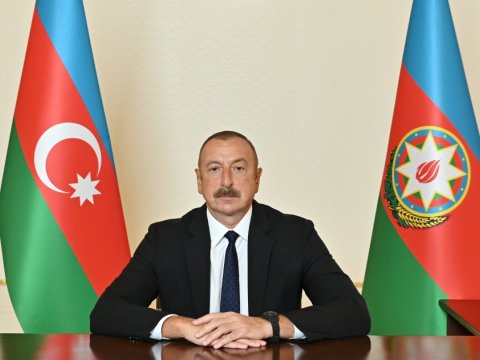 İlham Əliyev Yaponiya İmperatorunu təbrik etdi