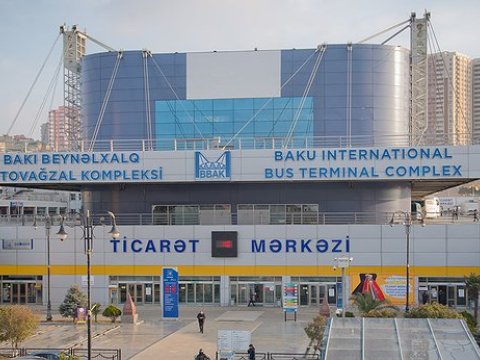 Bakıda rayon taksiləri üçün pulsuz dayanacaq yaradıldı
