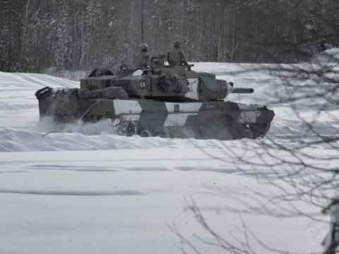 İsveç Ukraynaya 10 \