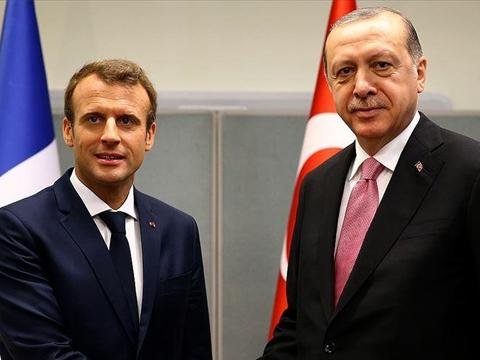 Ərdoğan Makronla ikitərəfli əlaqələri müzakirə etdi 