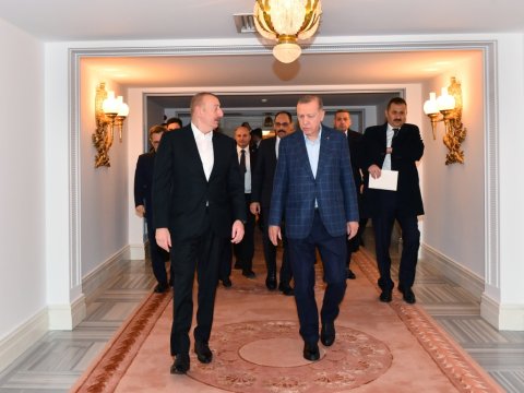 Prezidentdən Ərdoğana ad günü təbriki