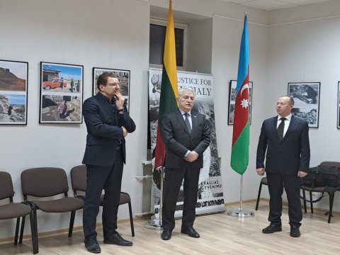 Litvalı jurnalistin “Xocalıya ədalət” fotosərgisi