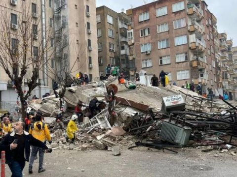 Türkiyədə zəlzələdə ölənlərin sayı 44 mini ötdü