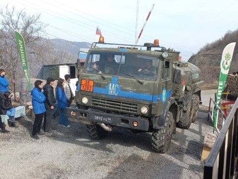 Sülhməramlıların 24 maşını Laçın yolundan KEÇDİ
