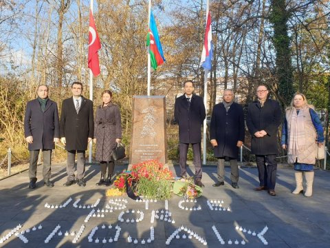 Haaqada Xocalı abidəsi ziyarət edilib - FOTOLAR