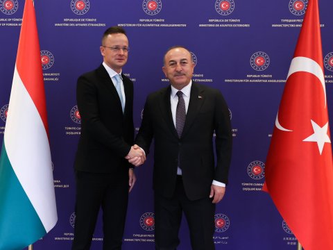 Çavuşoğlu macarıstanlı həmkarına təşəkkür etdi - FOTO