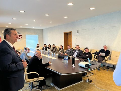 Bakıda jurnalistlər təhlükəsizlik təlimatı aldılar