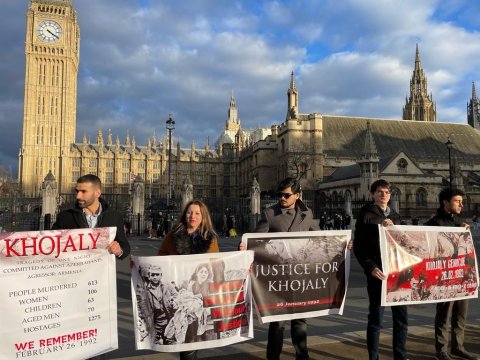 Britaniya parlamenti önündə “Xocalıya ədalət!” aksiyası