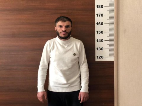 Mağazanın kassasından min manat oğurlayan TUTULDU