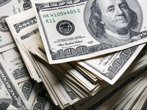 Bugünkü hərracda 42 milyon dollar satılıb