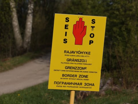 Finlandiya Rusiya ilə sərhədlərinə hasar çəkir