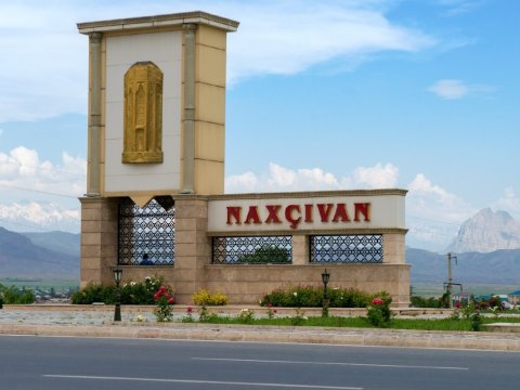 Naxçıvanda nazir və müavini işdən çıxarıldı