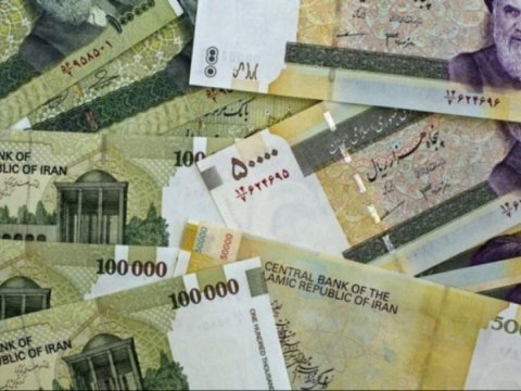 İran pulu rekord həddə dəyərdən düşdü