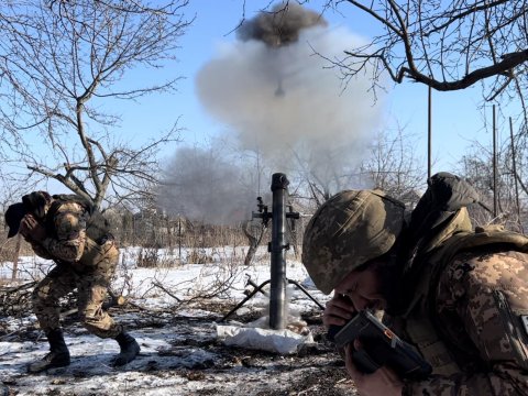 Baxmuta əlavə qüvvələr göndərilib, vəziyyət gərgindir