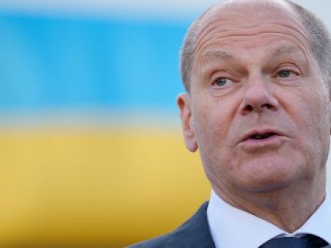 Almaniya Ukraynaya görə daha çox silah istehsal edəcək 