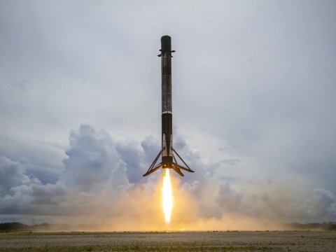 “Falcon 9” raketi fəzaya buraxıldı