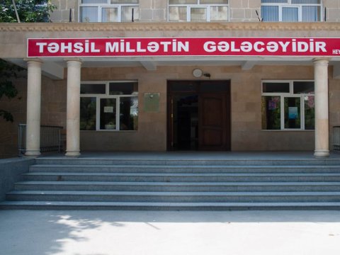 Məktəbdə insident: Şagird sinif yoldaşını bıçaqladı