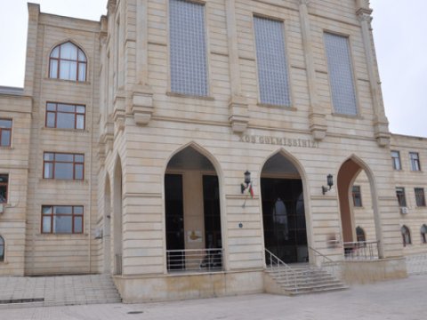 Məktəbdə 8 Mart üçün pul yığılmasına aydınlıq gətirildi