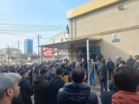 Hacı Şahinlə vida mərasimində izdiham - VİDEO+FOTOLAR