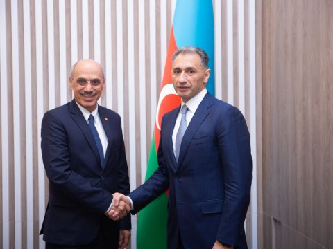 Nazir İslam İnkişaf Bankı Qrupunun prezidenti ilə görüşüb