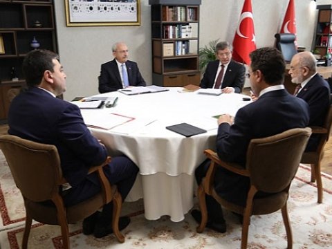 Türkiyə müxalifəti Akşenersiz görüşdü - VİDEO