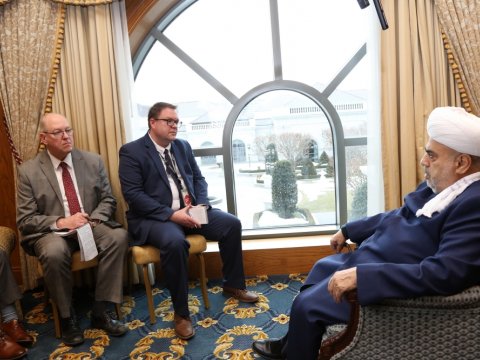 Şeyx ABŞ-dan qayıtdı