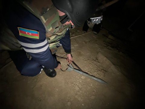 Binəqədidə tank mərmisi aşkarlandı - VİDEO+FOTOLAR