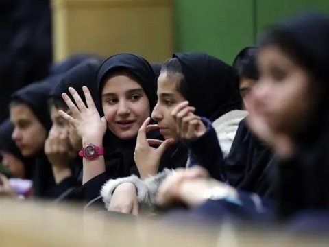 İranda qızları kimlər ZƏHƏRLƏYİR...