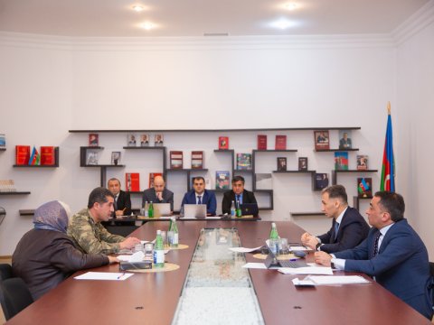Rəşad Nəbiyev Göyçayda vətəndaşları qəbul edib - FOTOLAR