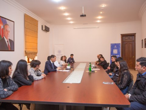 Rəşad Nəbiyev Göyçayda təqaüdçülərlə görüşüb - FOTO
