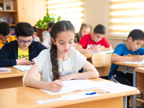  IX sinif şagirdlərinin yerdəyişməsi dayandırıldı
