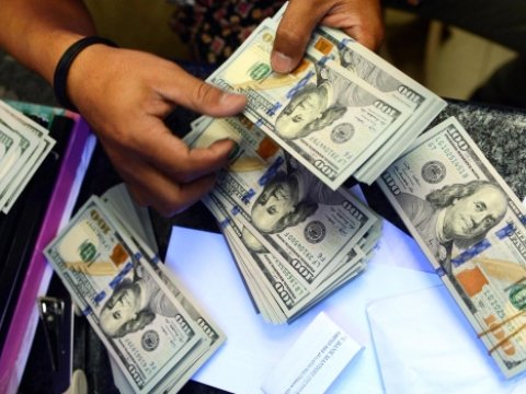 Dolların 2 günlük MƏZƏNNƏSİ