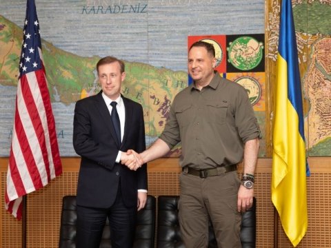 Yermak Sallivanla Baxmutdan DANIŞDI