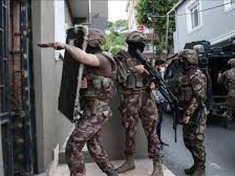 FETÖ əməliyyatı: Saxlanılanlar var