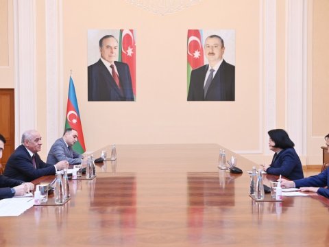 Əli Əsədov görüş keçirdi