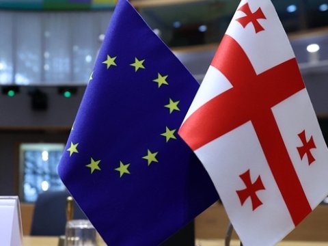 Aİ-dən qalmaqallı qanunun geri götürülməsinə REAKSİYA