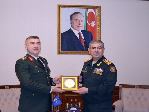 Zakir Həsənov NATO generalı ilə görüşdü
