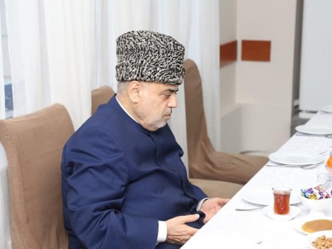 Allahşükür Paşazadə Hacı Şahin üçün ehsan verdi - FOTOLAR