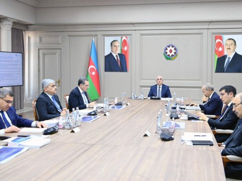 Əli Əsədov iclas keçirdi, tapşırıqlar verdi 