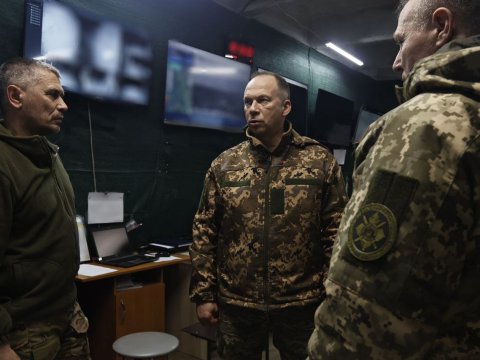 General şiddətli döyüşlərin getdiyi Baxmutda