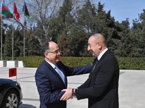 İlham Əliyev Albaniya prezidenti ilə görüşdü - FOTOLAR (YENİLƏNİB)